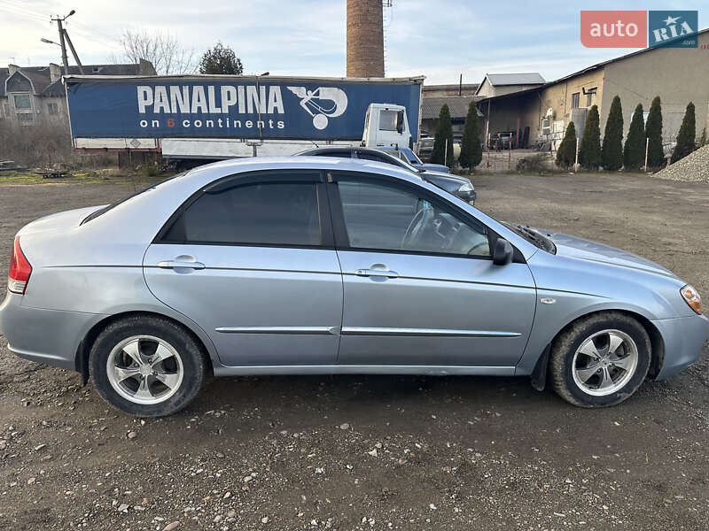 Седан Kia Cerato 2007 в Тлумаче
