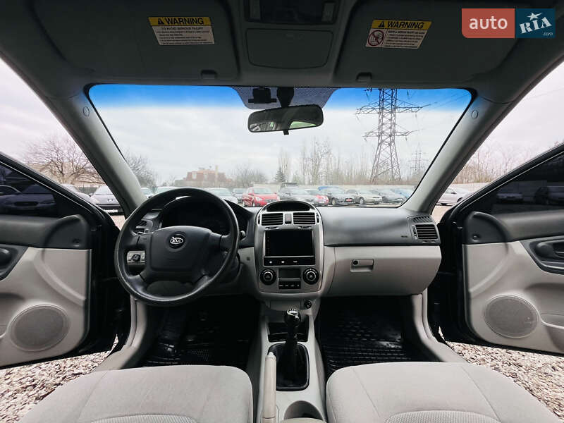 Седан Kia Cerato 2006 в Харькове