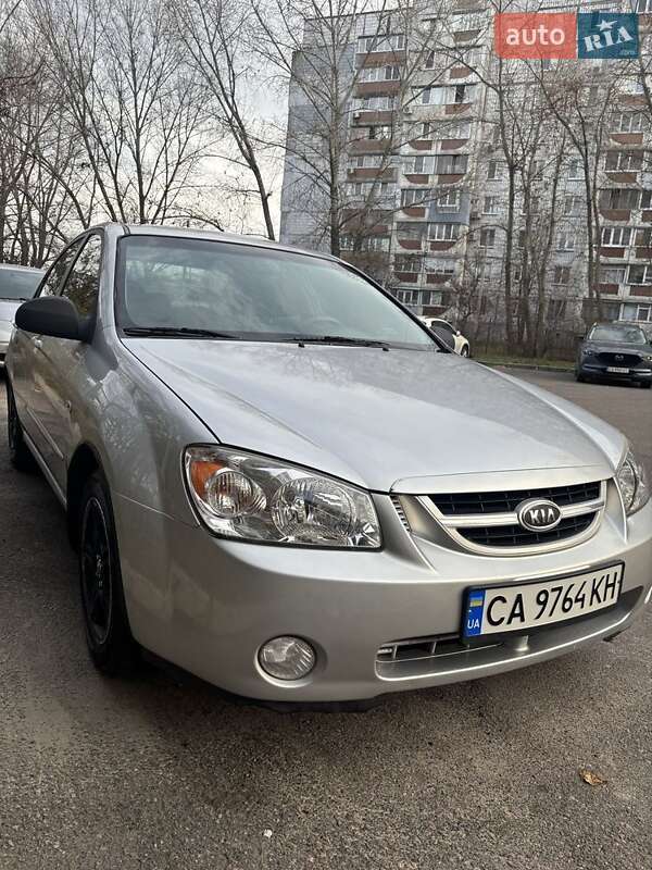 Седан Kia Cerato 2006 в Черкассах