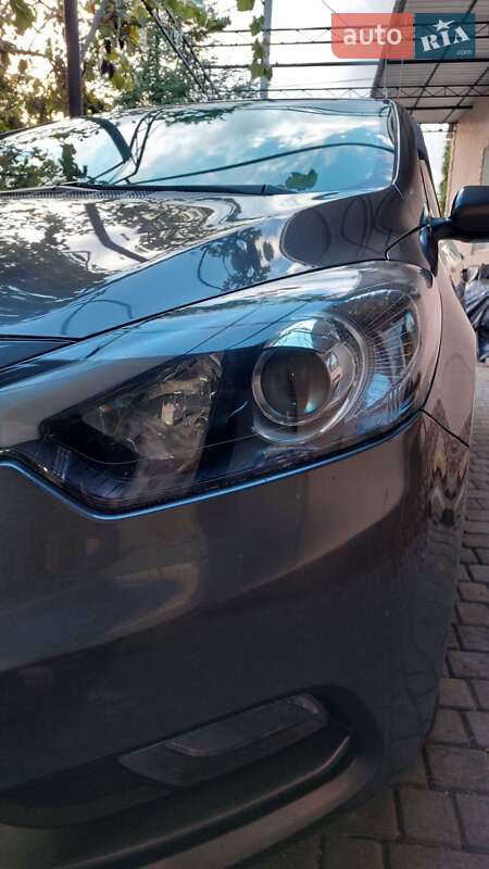 Седан Kia Cerato 2012 в Первомайске