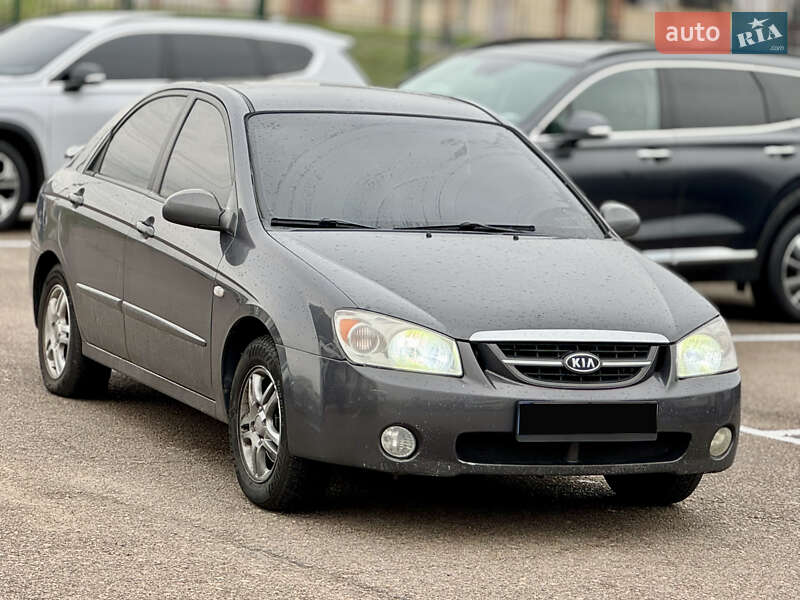 Седан Kia Cerato 2006 в Киеве
