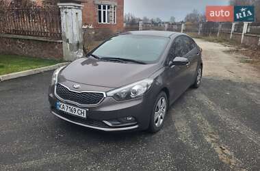 Седан Kia Cerato 2014 в Киеве
