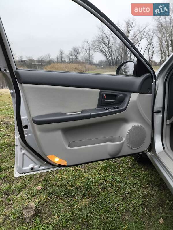 Седан Kia Cerato 2006 в Кобеляках