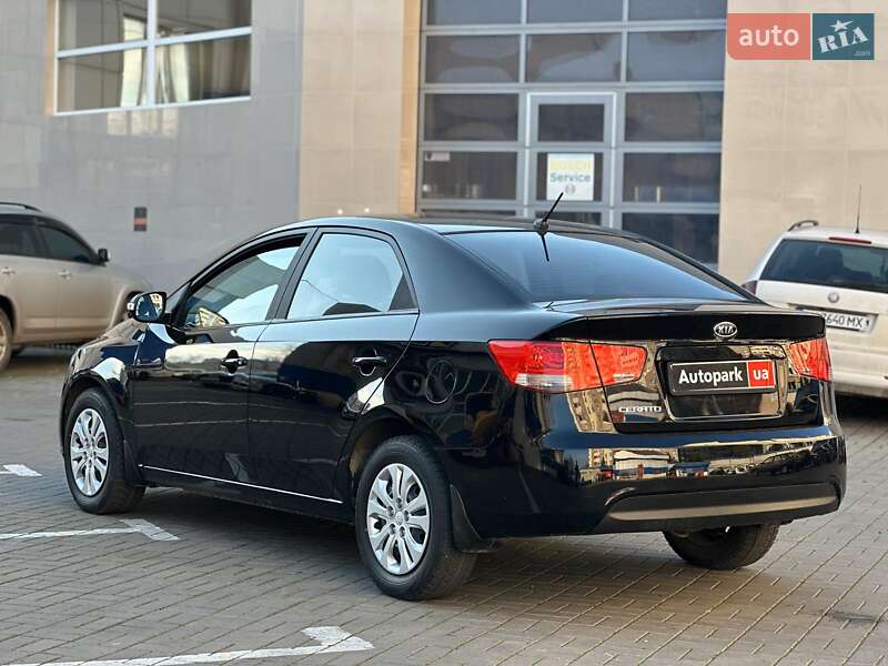 Седан Kia Cerato 2009 в Одесі