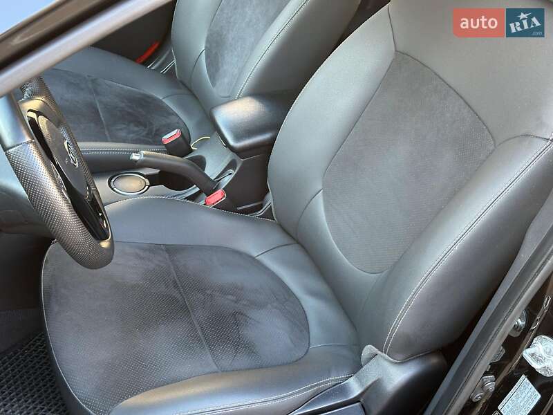 Седан Kia Cerato 2009 в Одесі