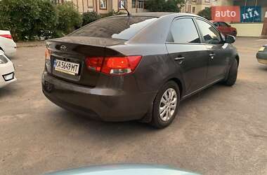 Седан Kia Cerato 2011 в Киеве