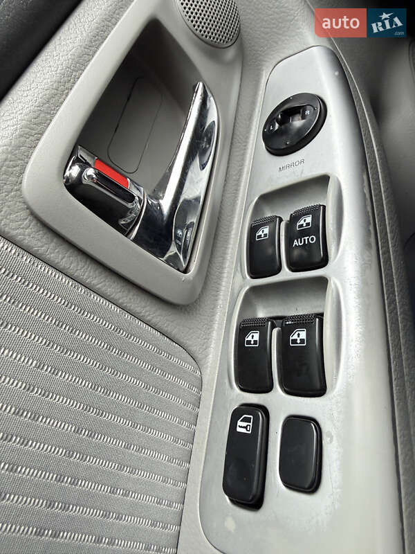 Седан Kia Cerato 2007 в Тернополі