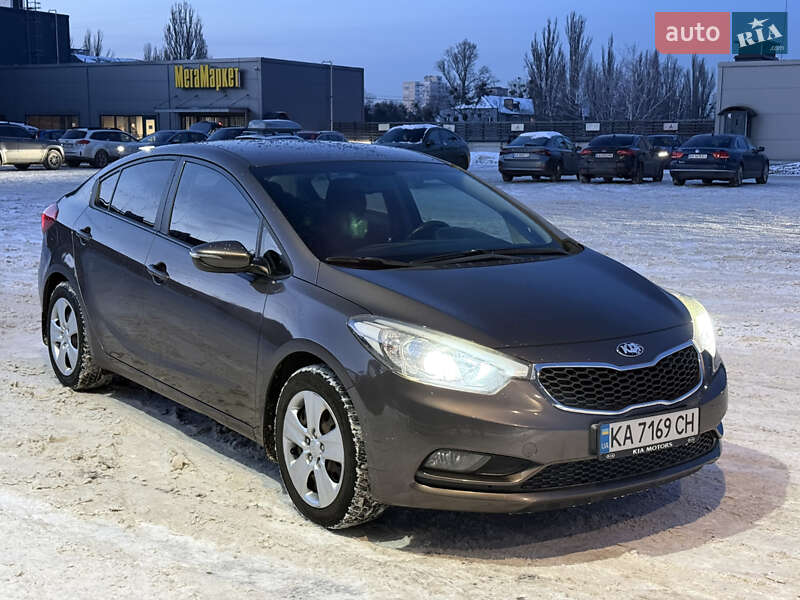 Седан Kia Cerato 2014 в Києві