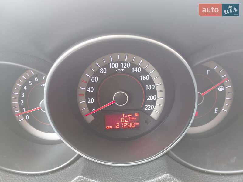 Седан Kia Cerato 2012 в Львове