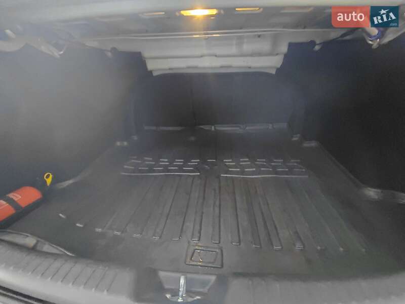 Седан Kia Cerato 2012 в Львове