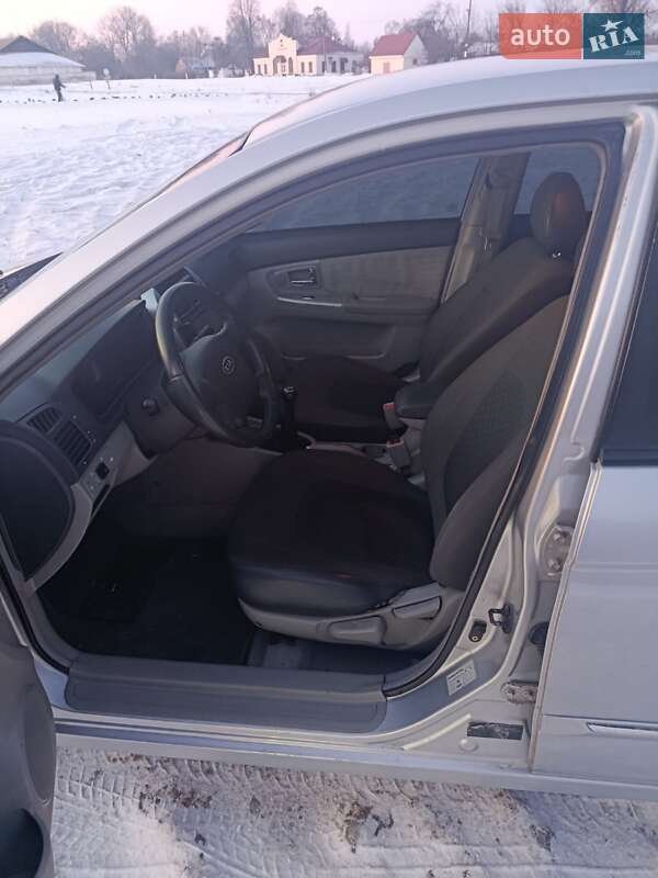 Седан Kia Cerato 2007 в Талалаевке