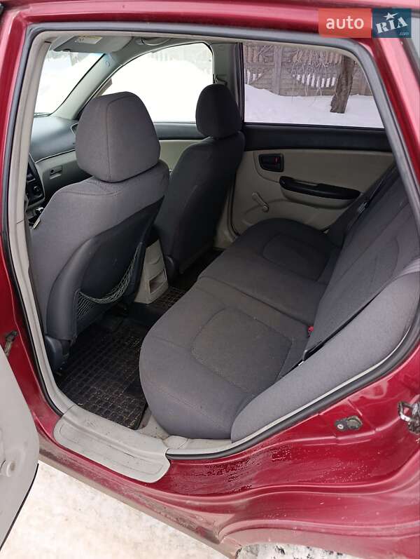 Хэтчбек Kia Cerato 2006 в Ровно фото 10 Хэтчбек Kia Cerato 2006 в Ровно
