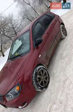 Хэтчбек Kia Cerato 2006 в Ровно