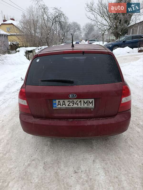 Хэтчбек Kia Cerato 2006 в Ровно фото 6 Хэтчбек Kia Cerato 2006 в Ровно