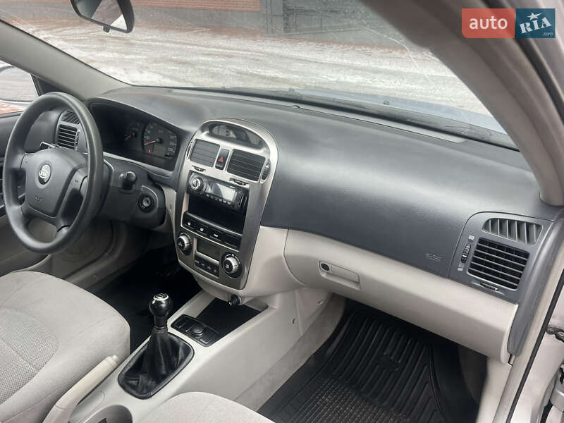 Седан Kia Cerato 2006 в Одессе фото 39 Седан Kia Cerato 2006 в Одессе