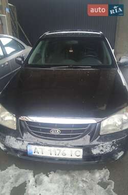 Седан Kia Cerato 2005 в Ивано-Франковске