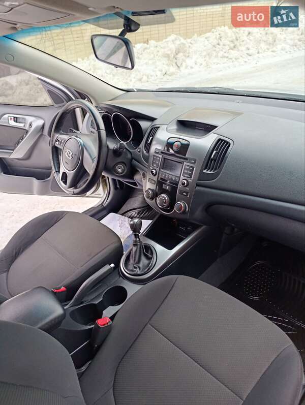 Седан Kia Cerato 2009 в Хмельнике