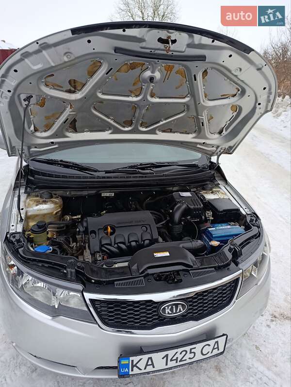 Седан Kia Cerato 2009 в Хмельнике