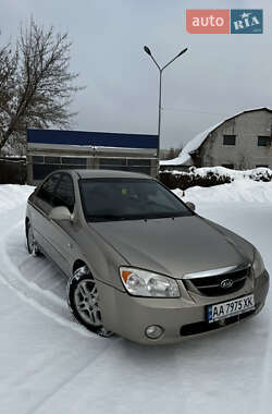 Седан Kia Cerato 2006 в Киеве