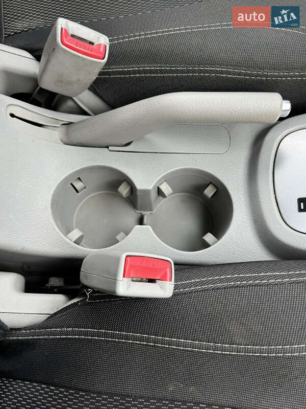 Седан Kia Cerato 2006 в Житомире