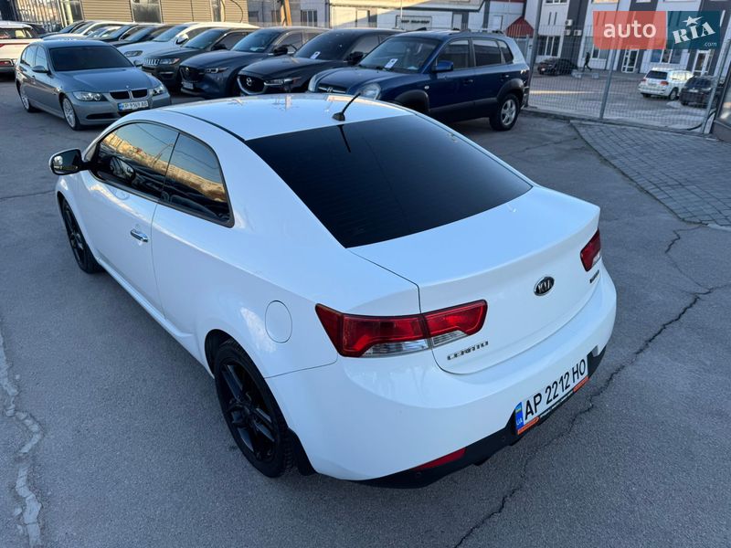 Купе Kia Cerato 2011 в Запорожье