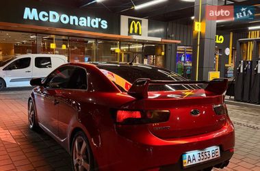 Купе Kia Cerato 2011 в Буче