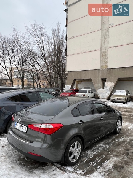 Седан Kia Cerato 2013 в Киеве