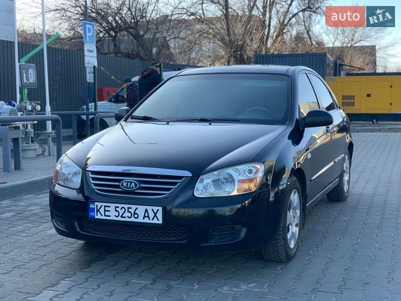 Седан Kia Cerato 2007 в Днепре