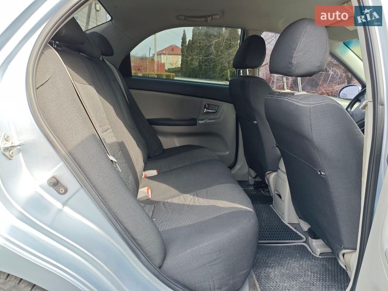 Седан Kia Cerato 2007 в Гусятине