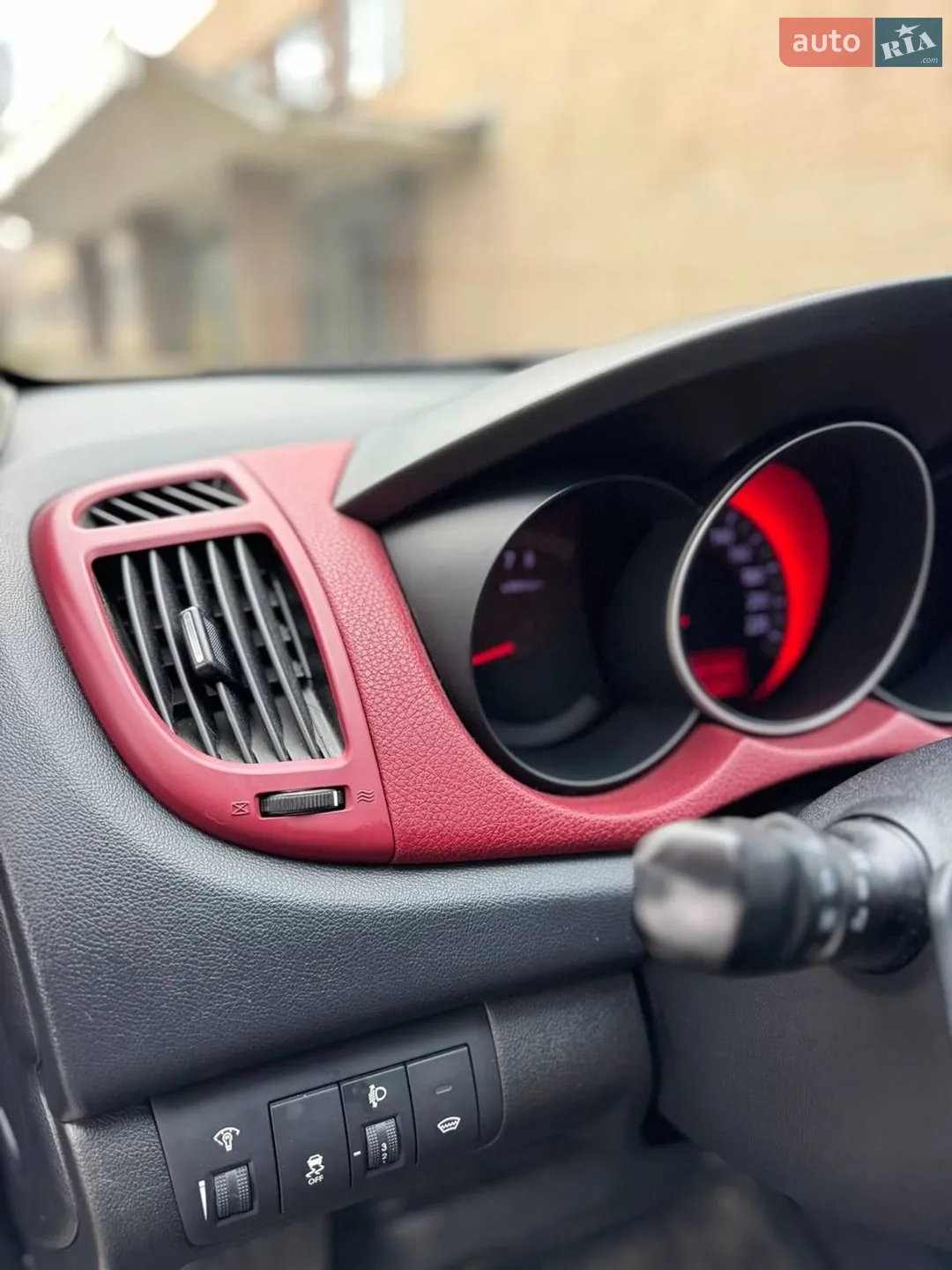 2011 Kia Cerato - мініатюра 41