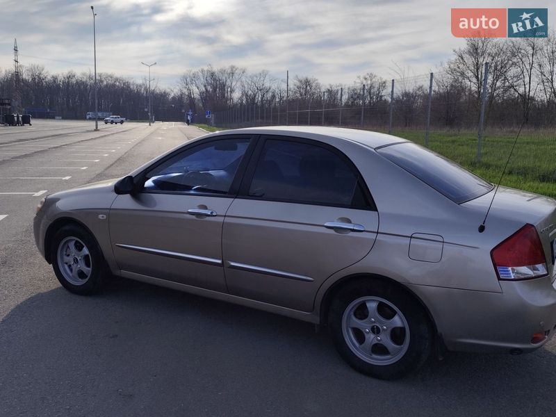 Седан Kia Cerato 2007 в Запоріжжі