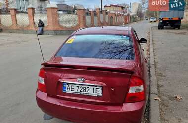 Седан Kia Cerato 2006 в Кривому Розі