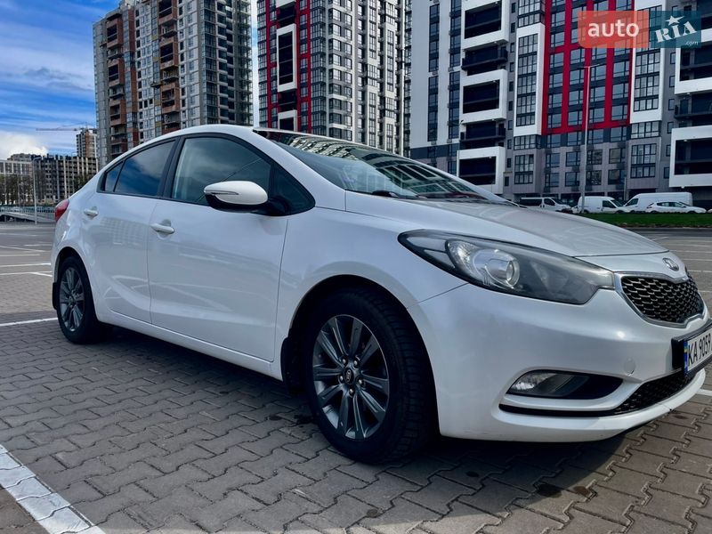 Седан Kia Cerato 2013 в Києві