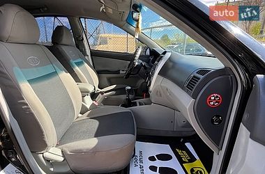 Седан Kia Cerato 2007 в Стрию