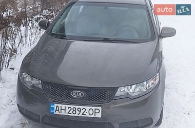 Седан Kia Cerato 2009 в Ужгороді