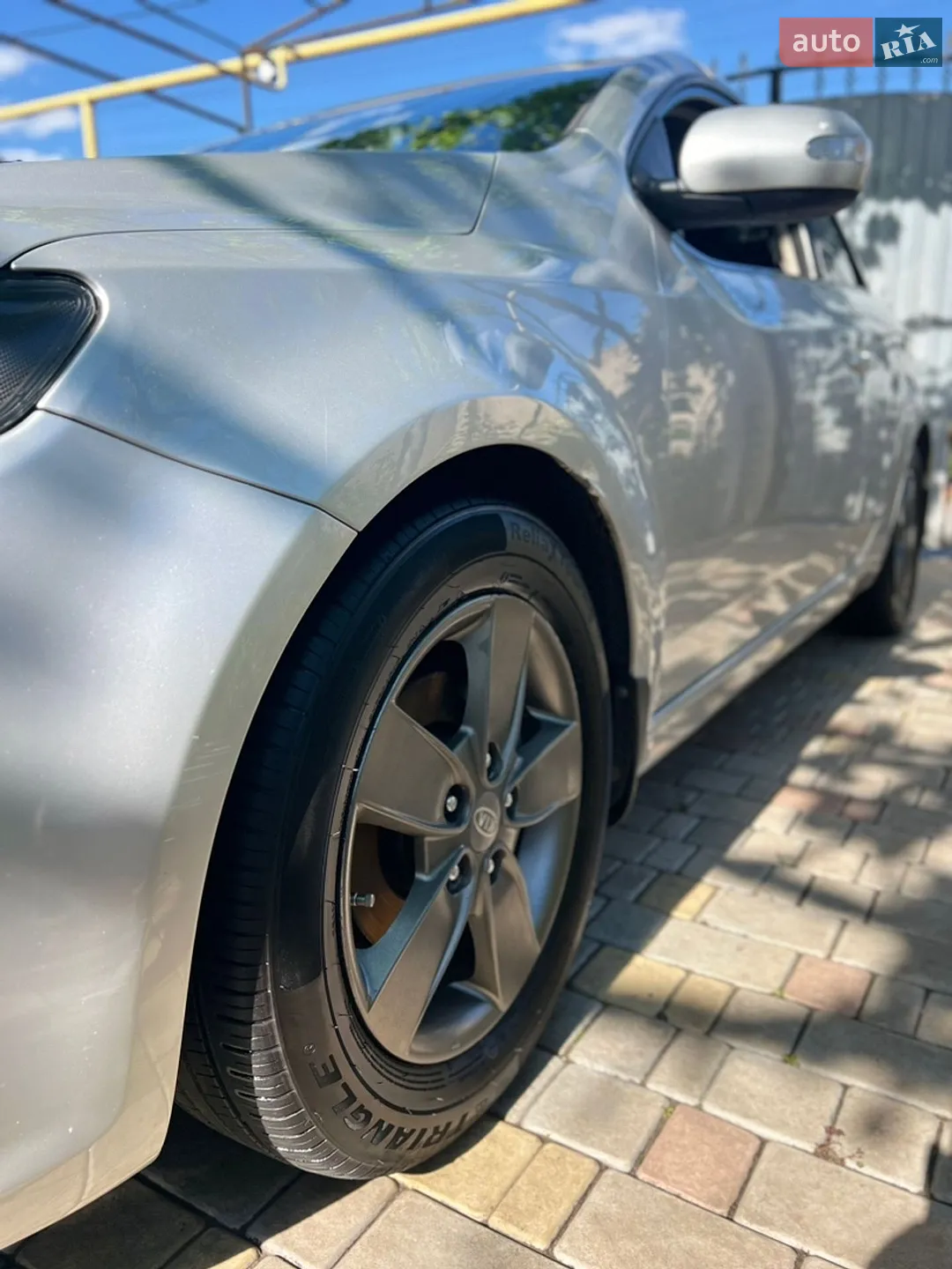 2010 Kia Cerato - мініатюра 11