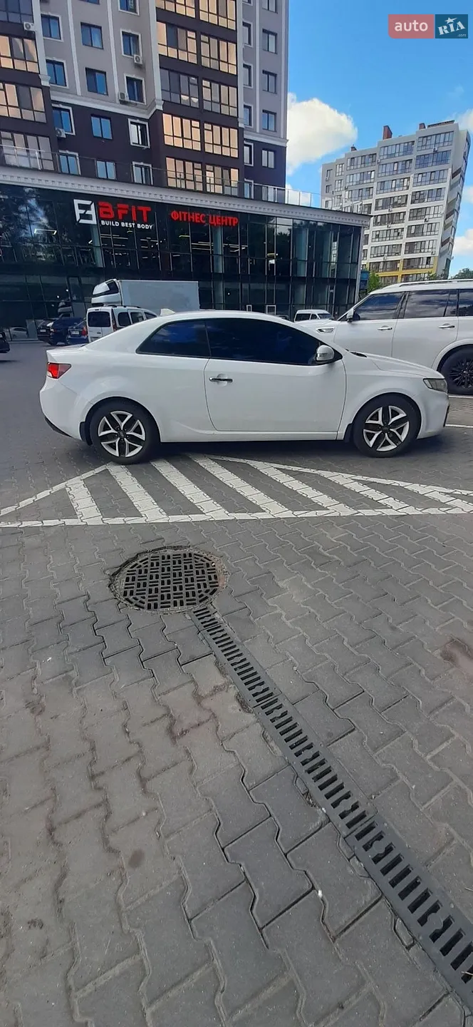 2010 Kia Cerato - мініатюра 11