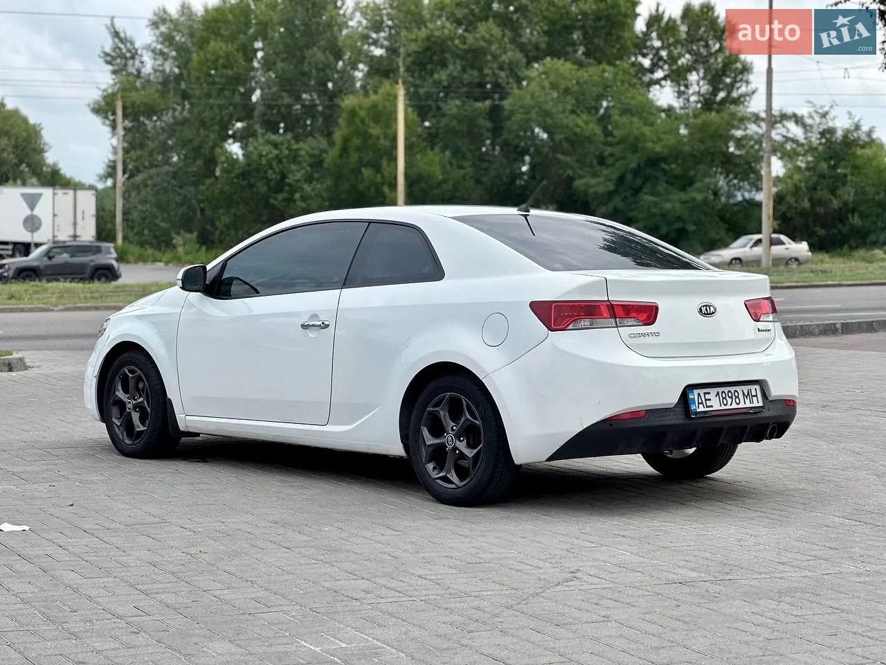2011 Kia Cerato - мініатюра 2