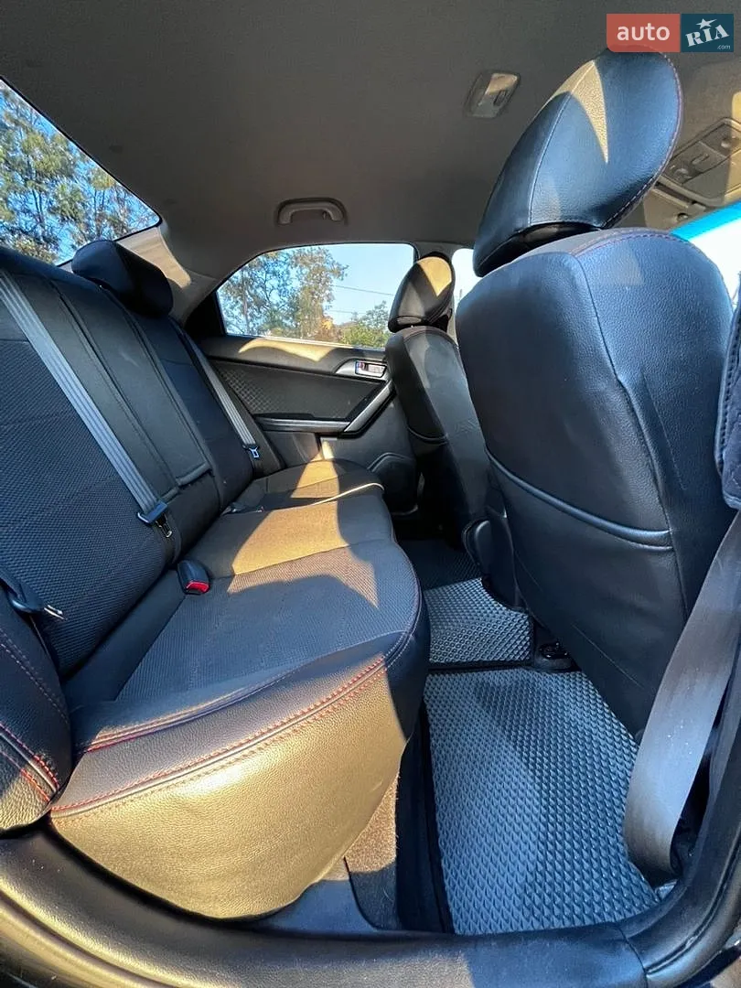 2011 Kia Cerato - мініатюра 8