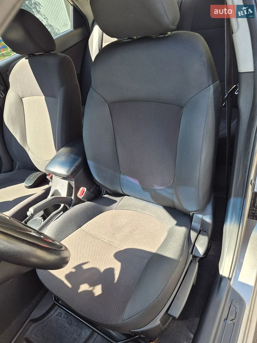 2010 Kia Cerato - мініатюра 2