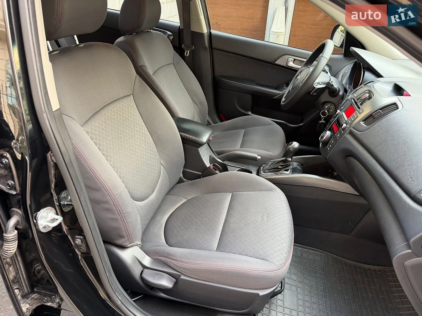 2011 Kia Cerato - мініатюра 12