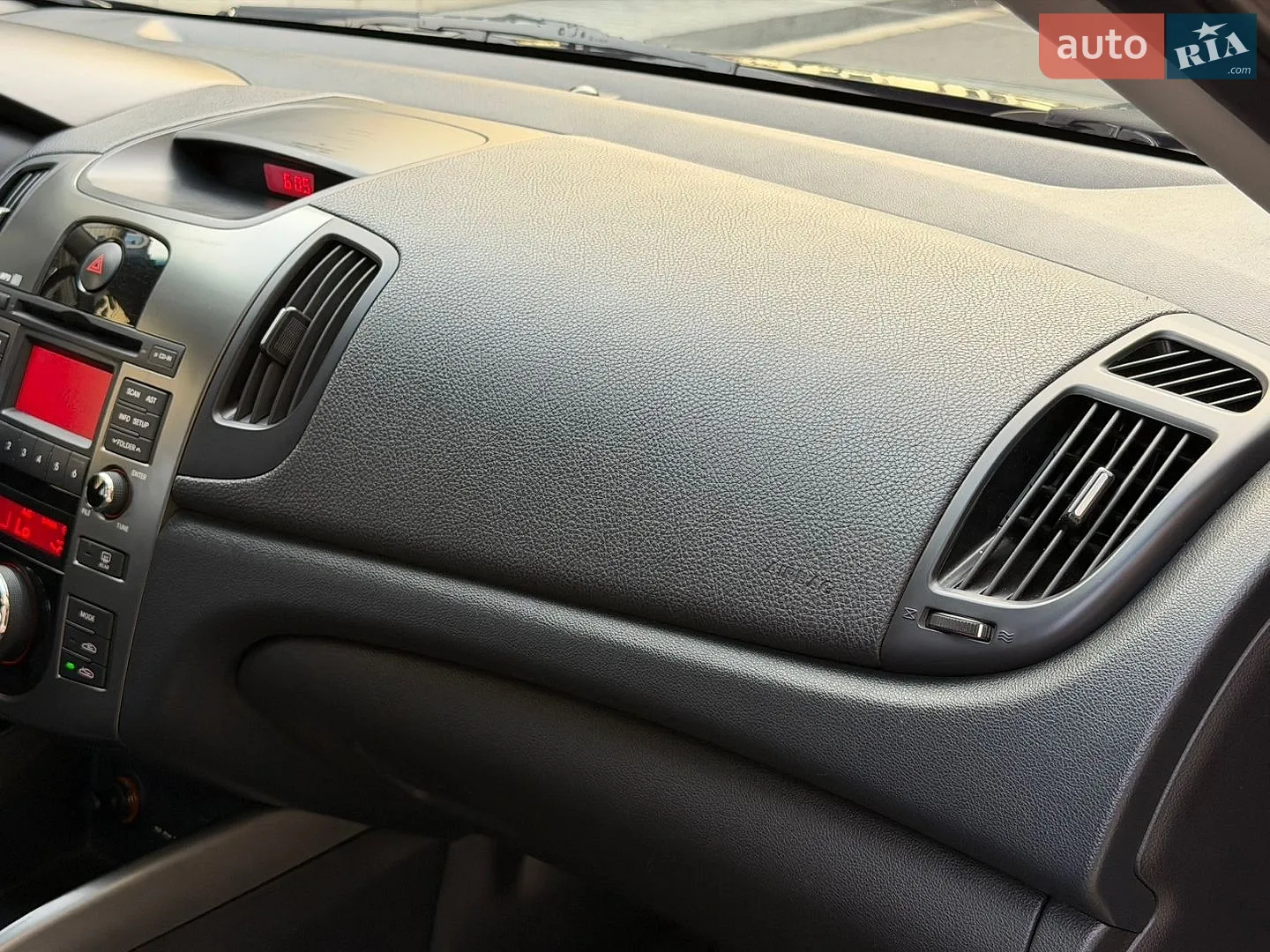 2011 Kia Cerato - мініатюра 15