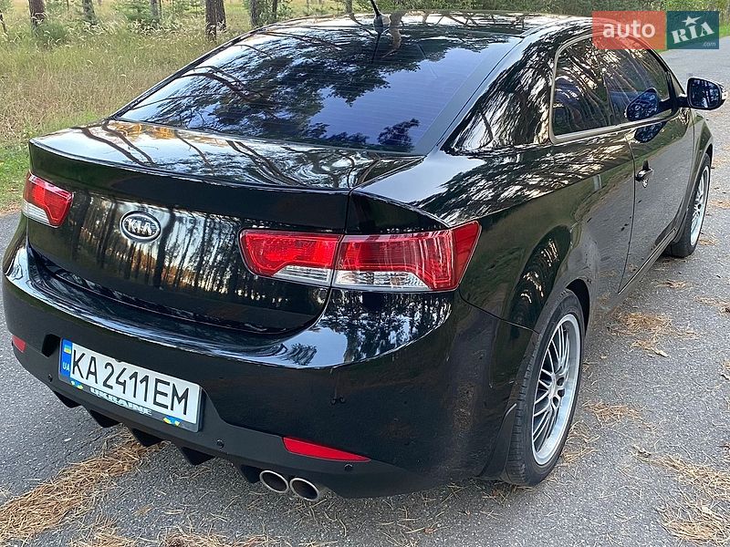 Купе Kia Cerato 2010 в Александровке