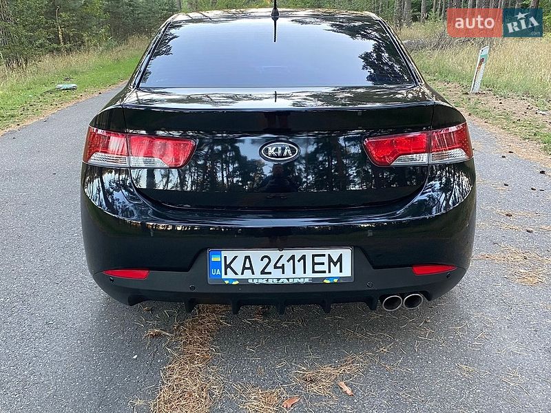 Купе Kia Cerato 2010 в Александровке