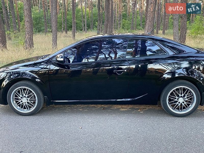 Купе Kia Cerato 2010 в Александровке