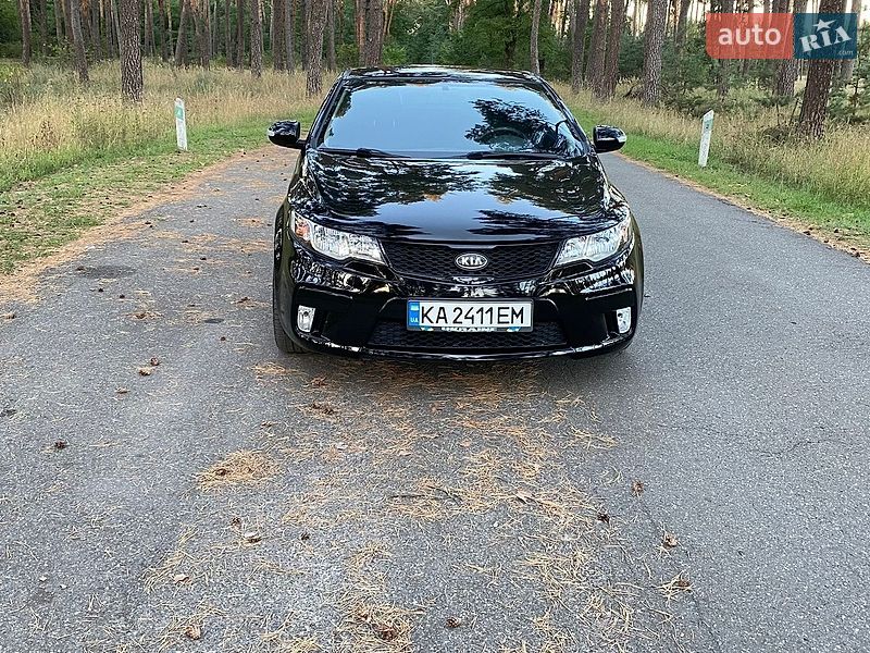 Купе Kia Cerato 2010 в Александровке