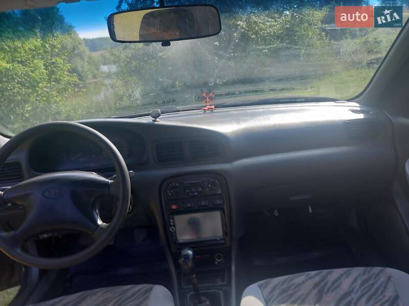 Седан Kia Clarus 1999 в Виннице