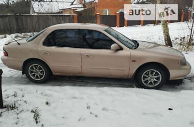 Седан Kia Clarus 1996 в Лебедине