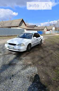 Седан Kia Clarus 1998 в Лановцах