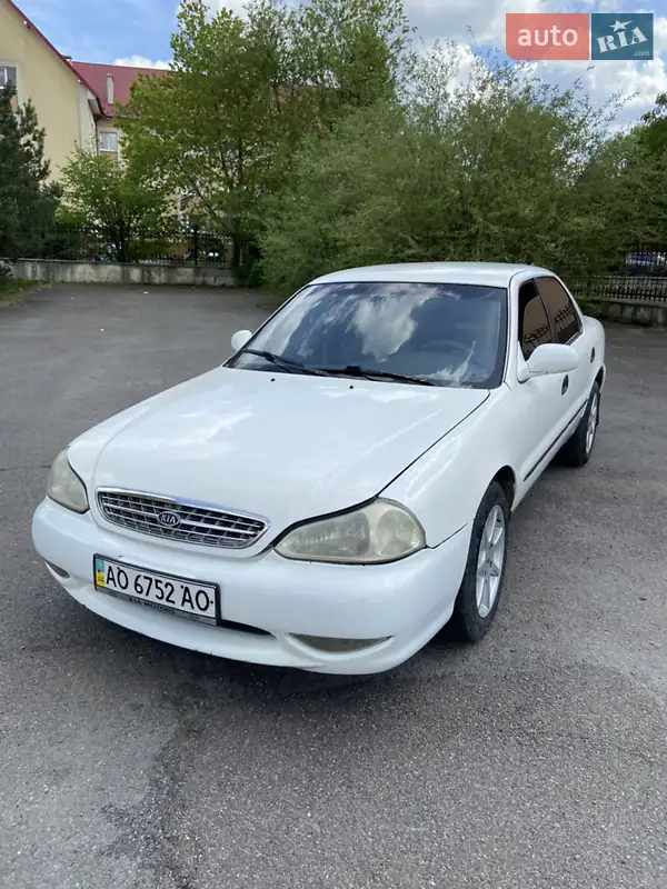 Kia Clarus 2000